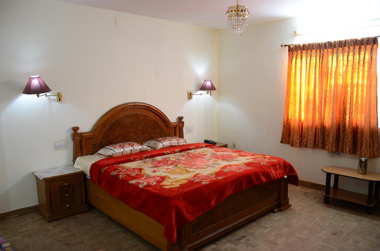 Hotel Vasantham Palace *