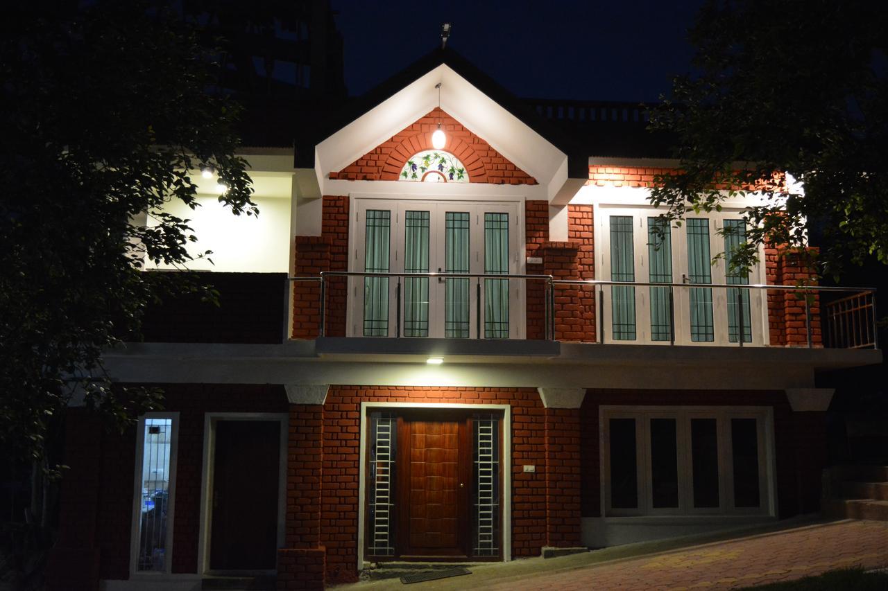 Guest house Myspace 3*