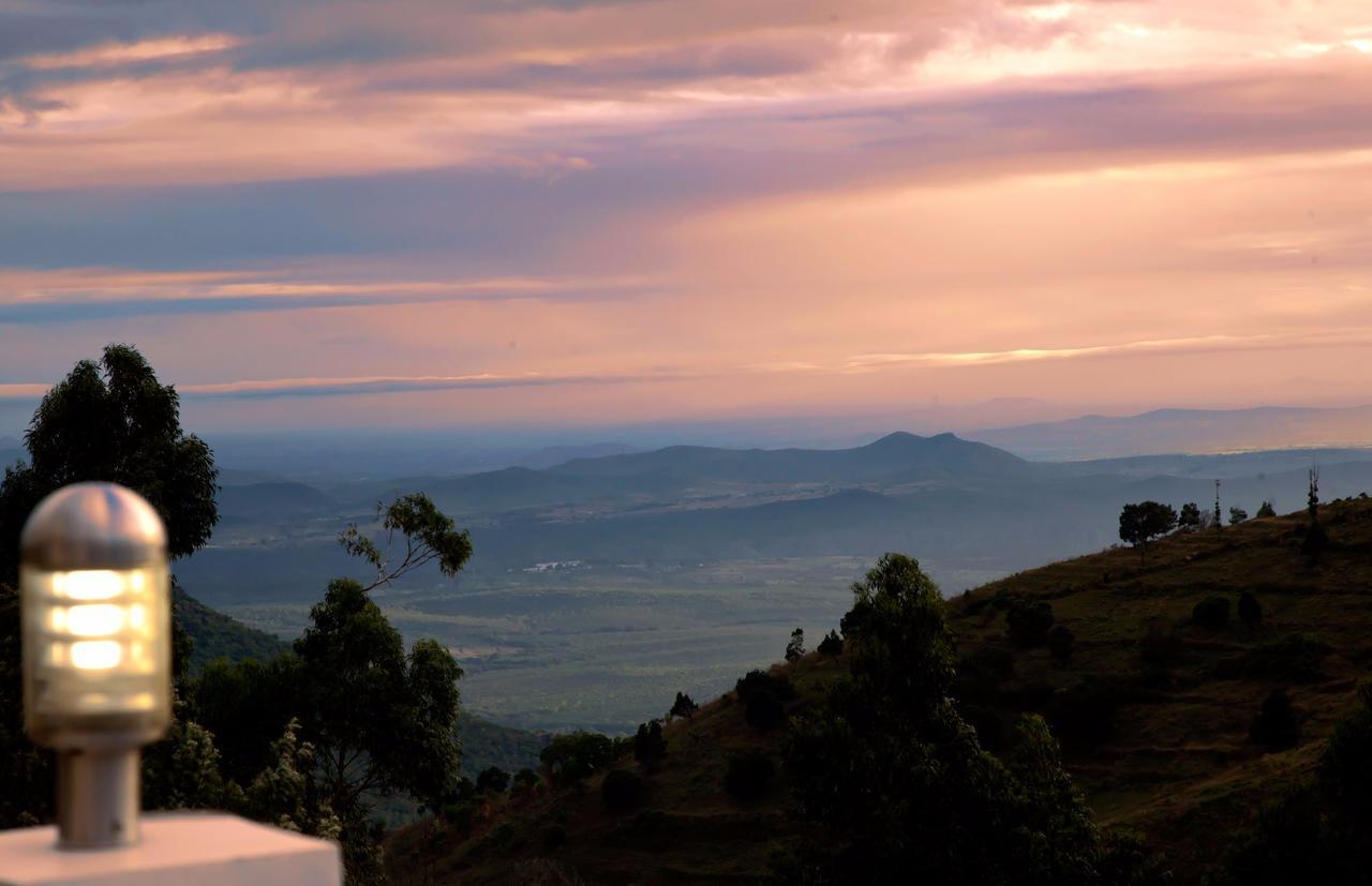 Mount N Mist 3* Ooty