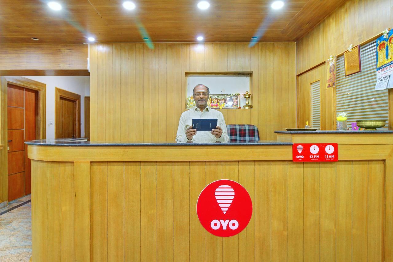 Oyo 8715 Nakshatra Grand