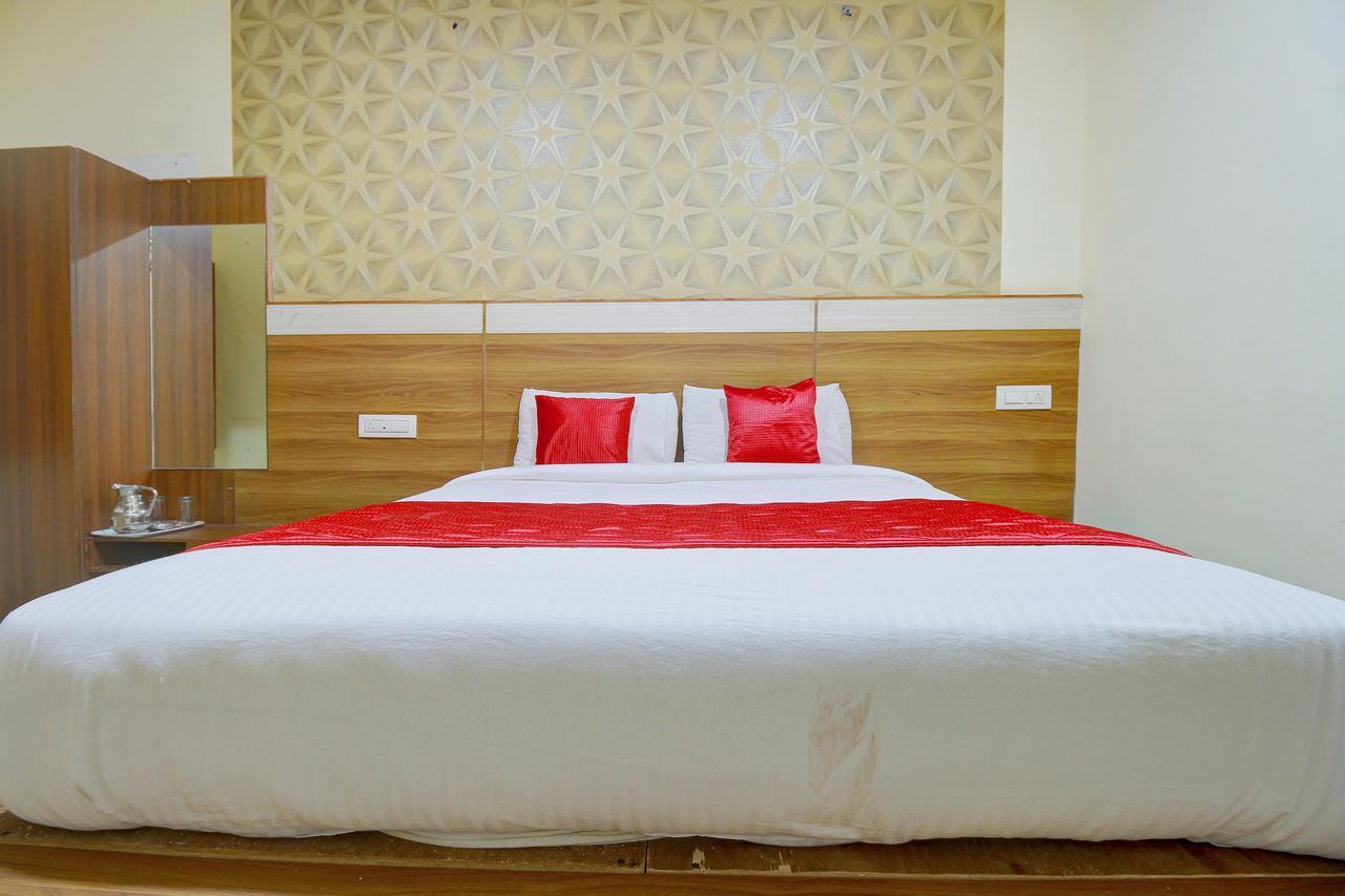 Oyo 8715 Nakshatra Grand Hotel Ooty