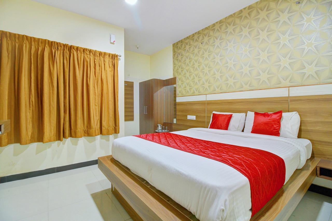 Oyo 8715 Nakshatra Grand 3* Ooty
