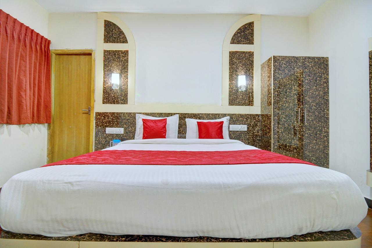 Oyo 8715 Nakshatra Grand 3* Ooty