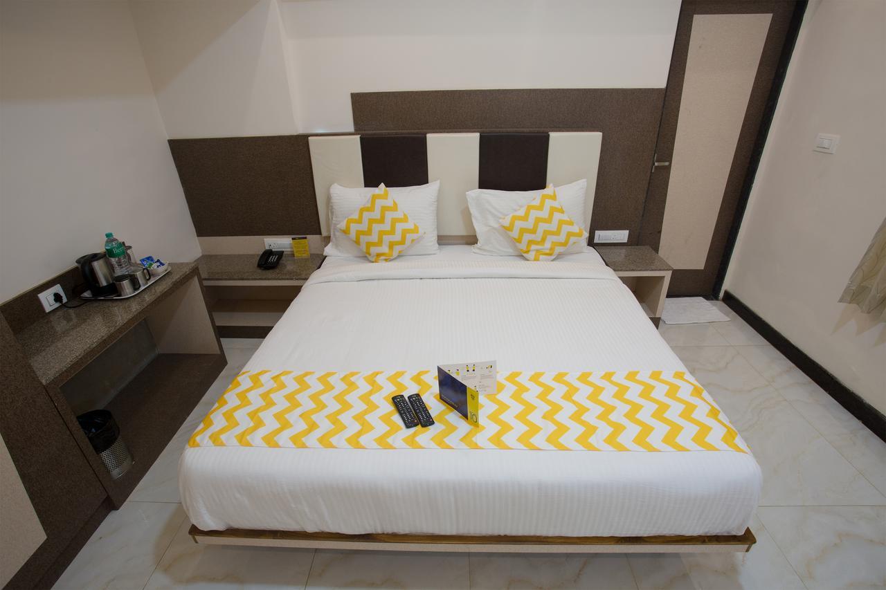 Fabhotel Srj's Thaneesh Southwick 3*