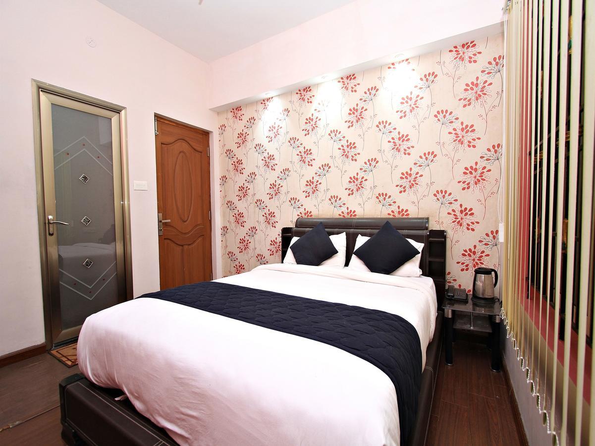 Hotel Oyo 3218 Park Avenue 3*