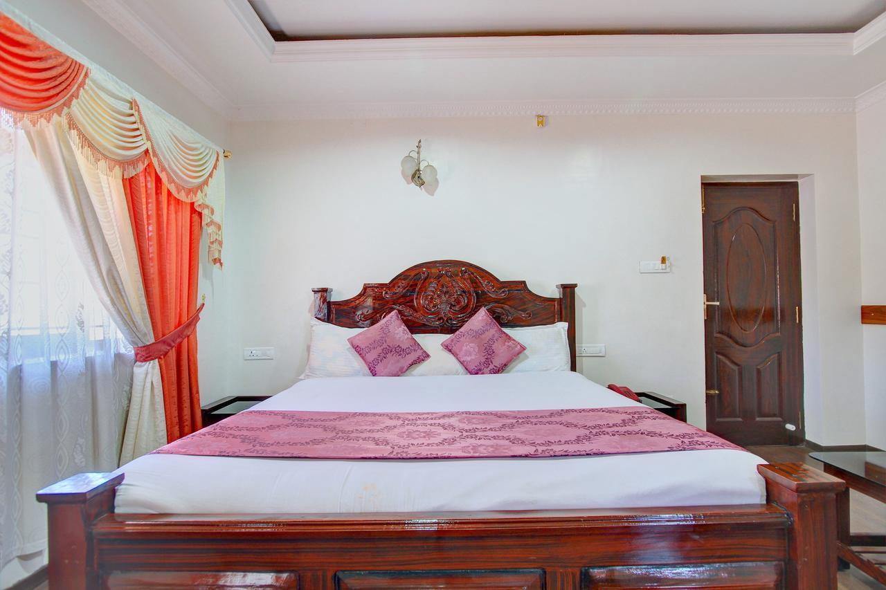 Oyo 1353 The Surya Village Hotel