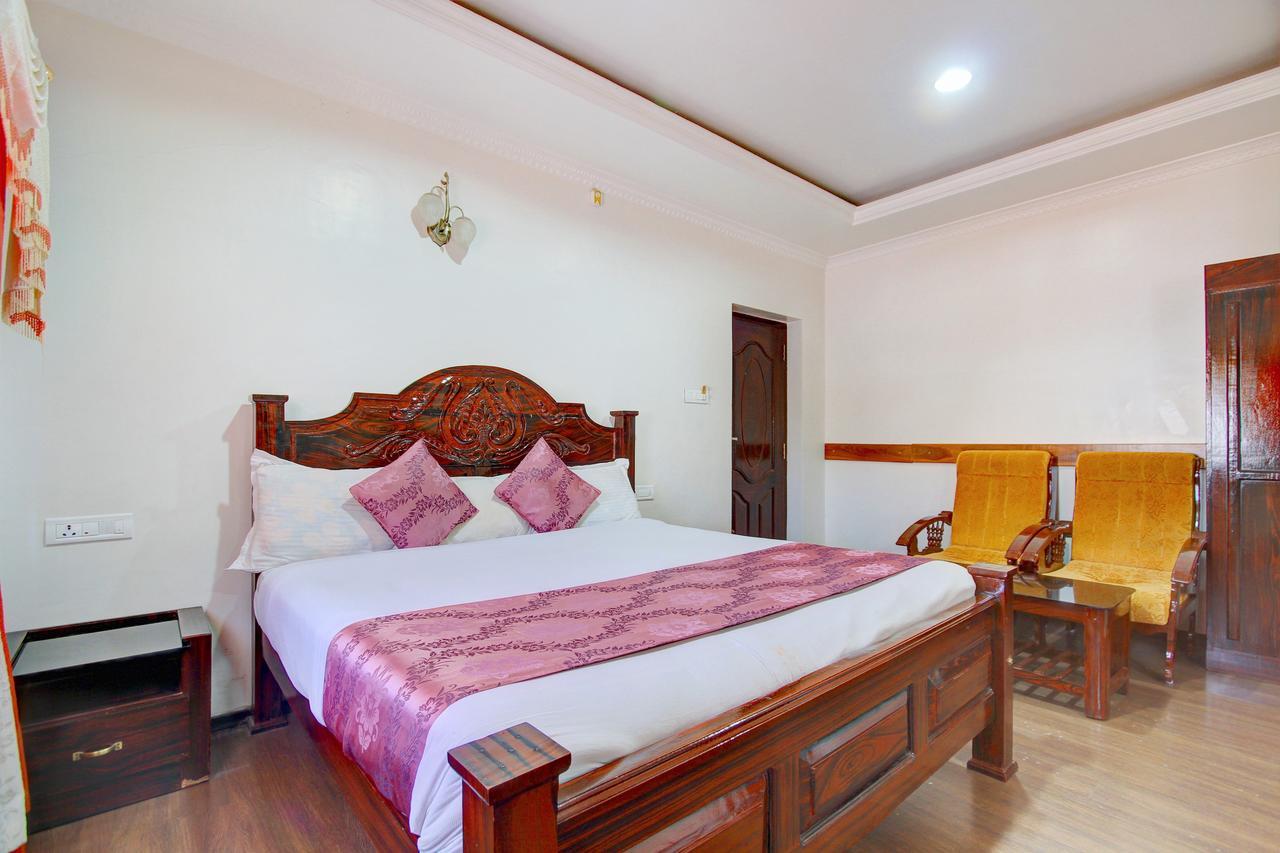 Oyo 1353 The Surya Village Hotel 3*