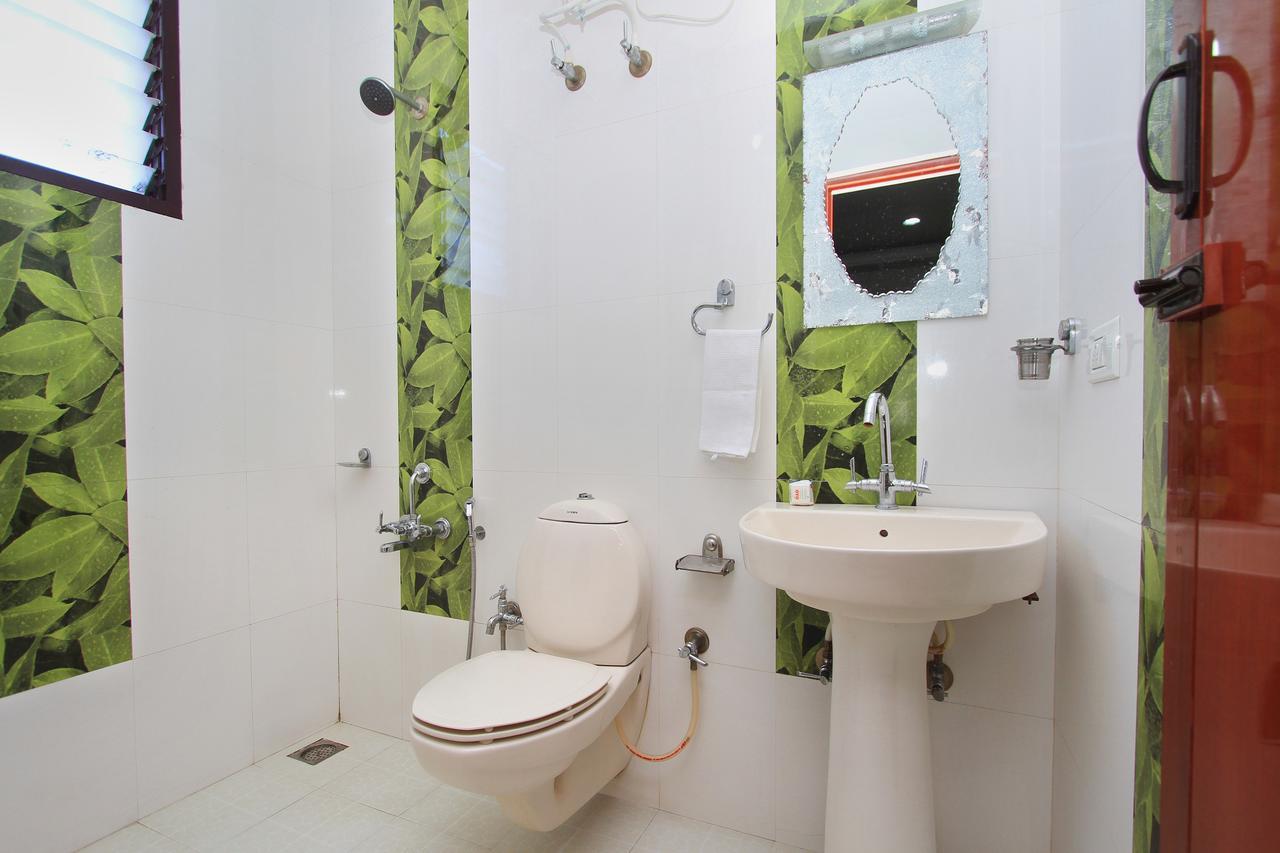 Oyo 1353 The Surya Village Hotel 3*