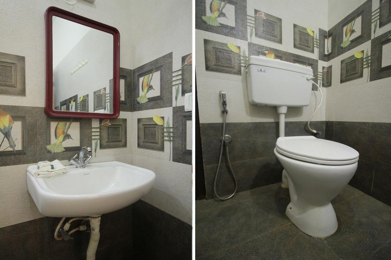 Hotel Oyo 11709 A Honey Huts 3*