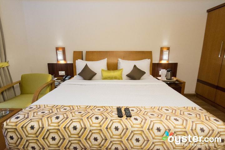 Hotel Meadows Residency Ooty