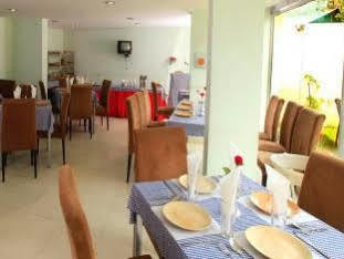 Oyo 10950 Hills Palace 2*