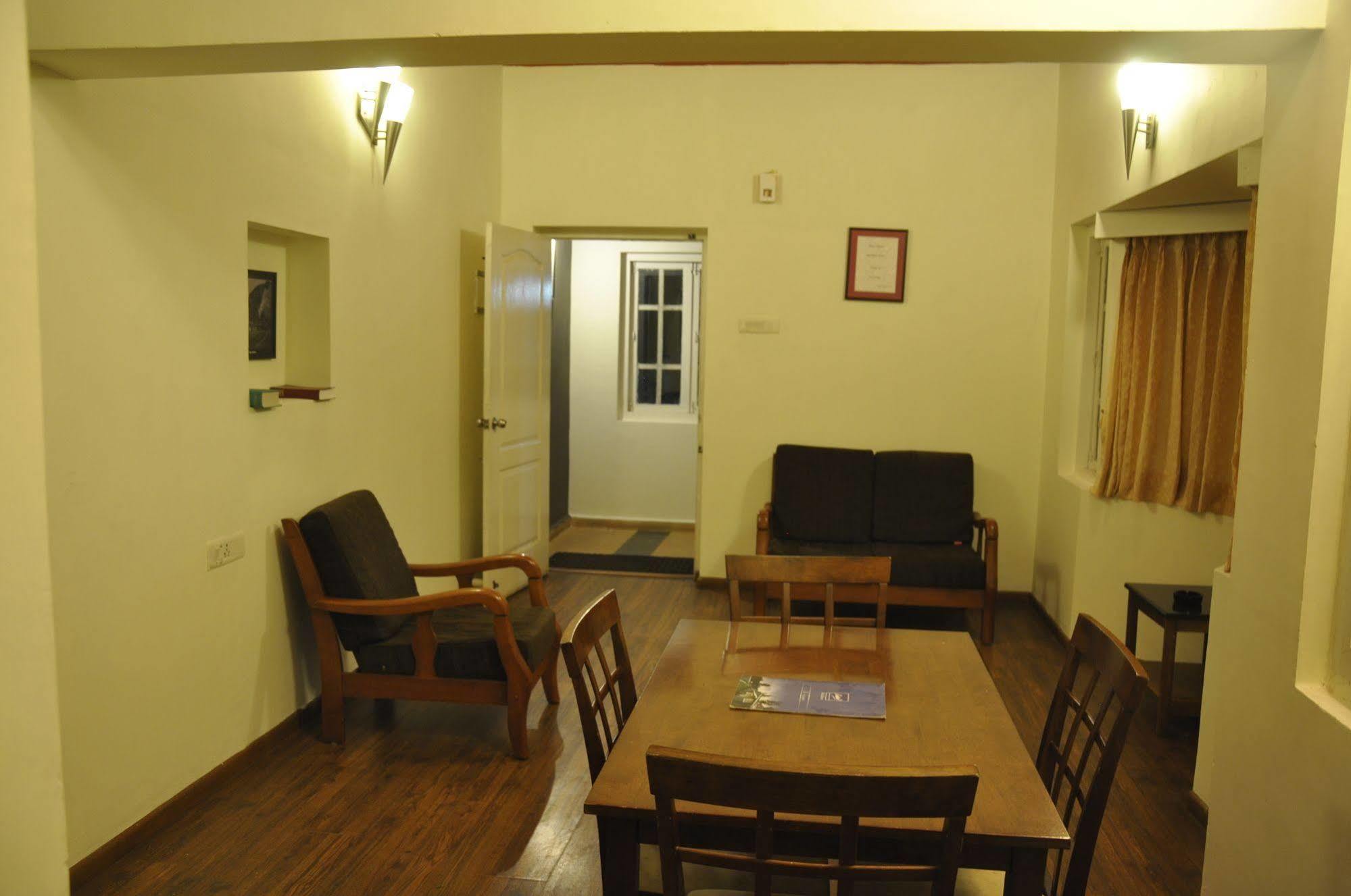 Hotel Sabol Ooty