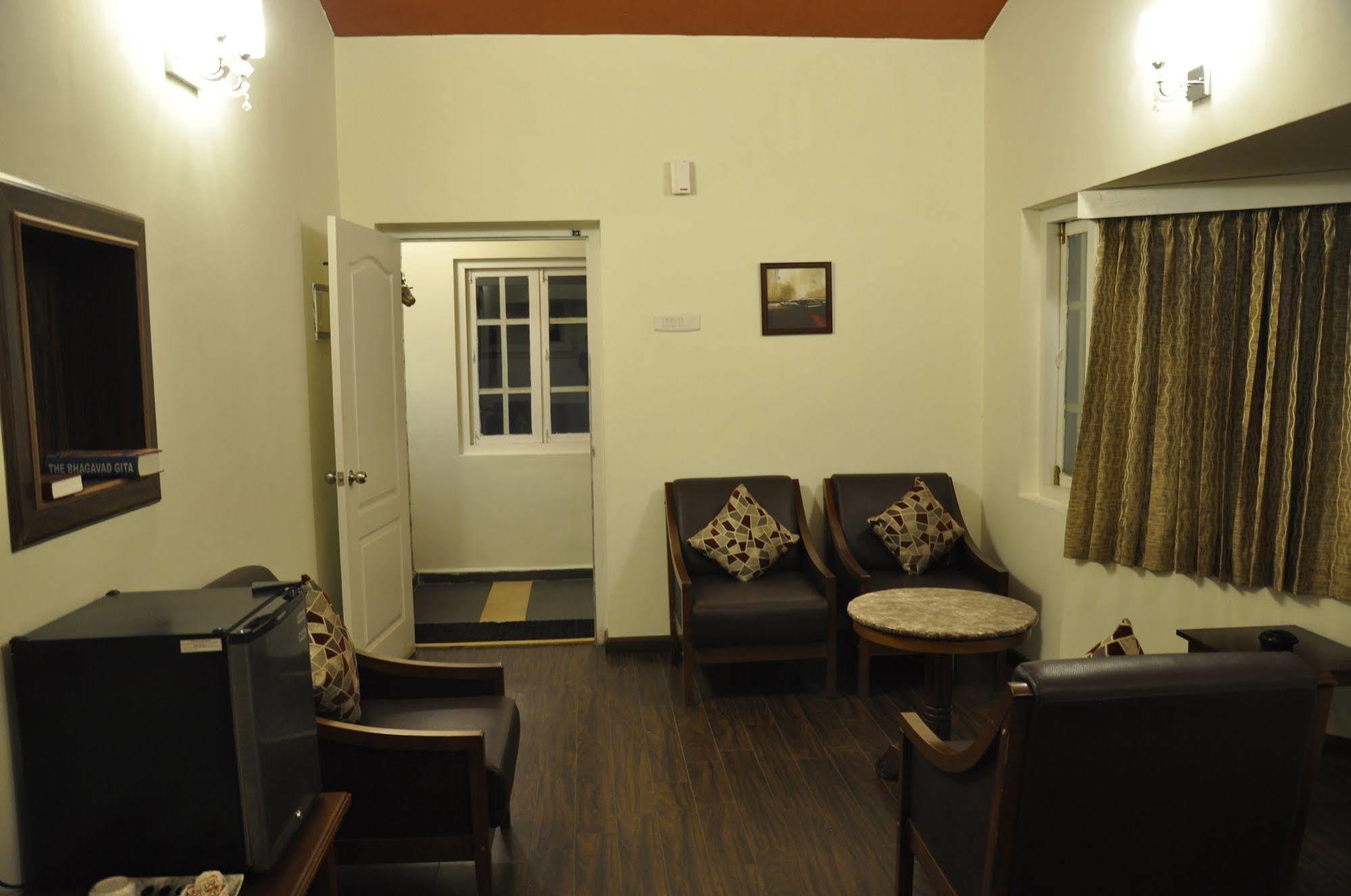 Hotel Sabol Ooty
