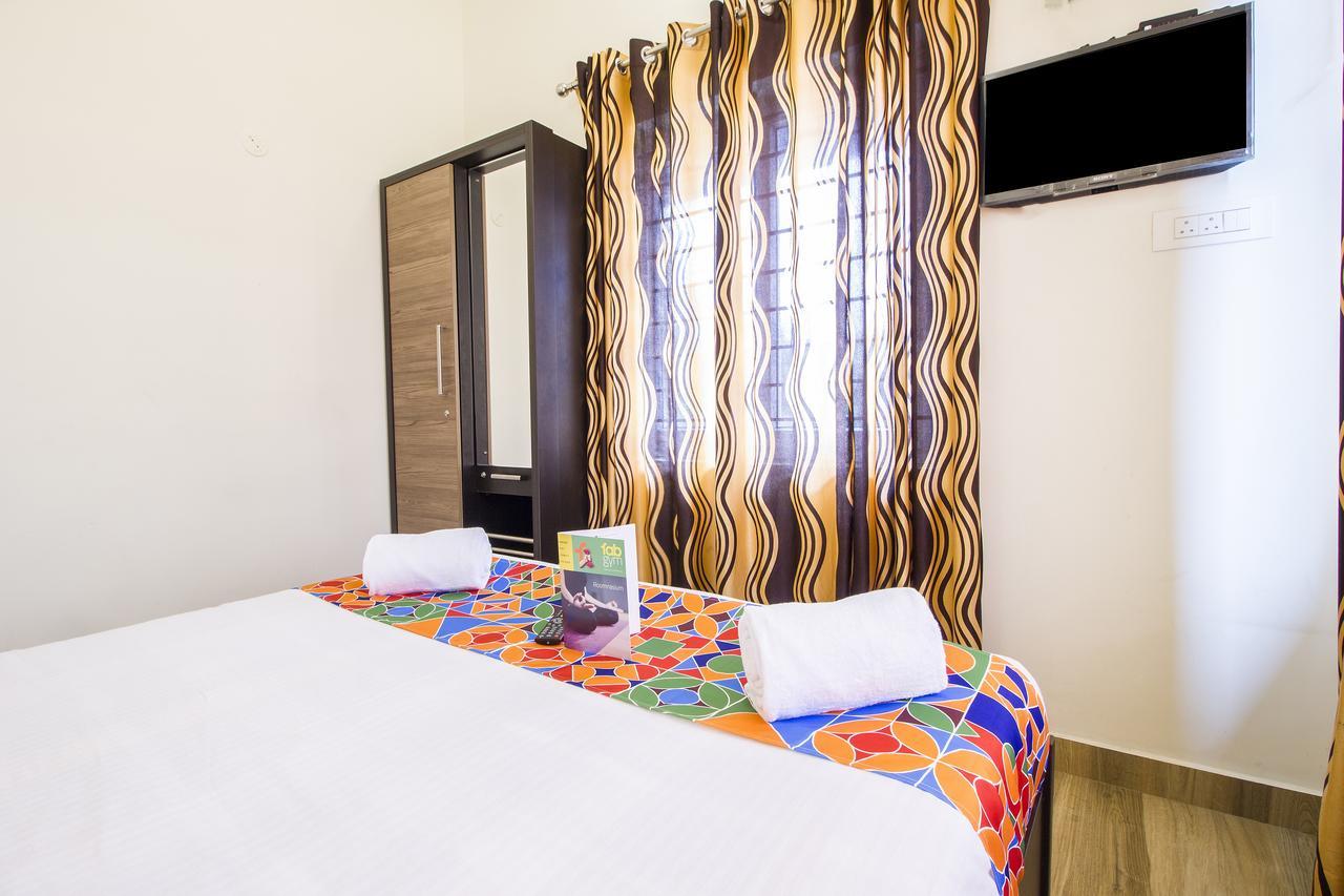 Hotel Fabexpress Grand Castle Hill - - 800m