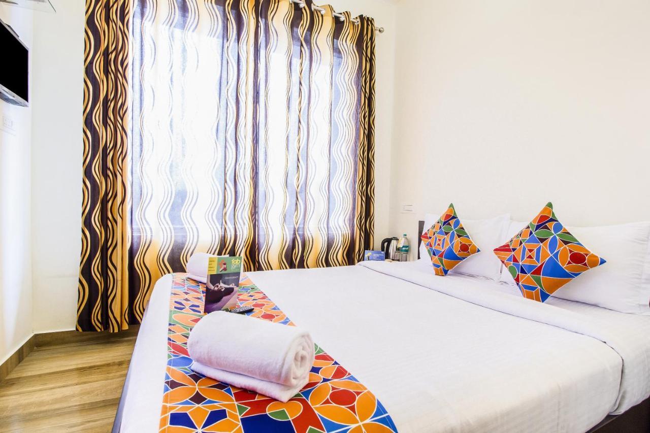 Fabexpress Grand Castle Hill - - 800m Hotel 3*