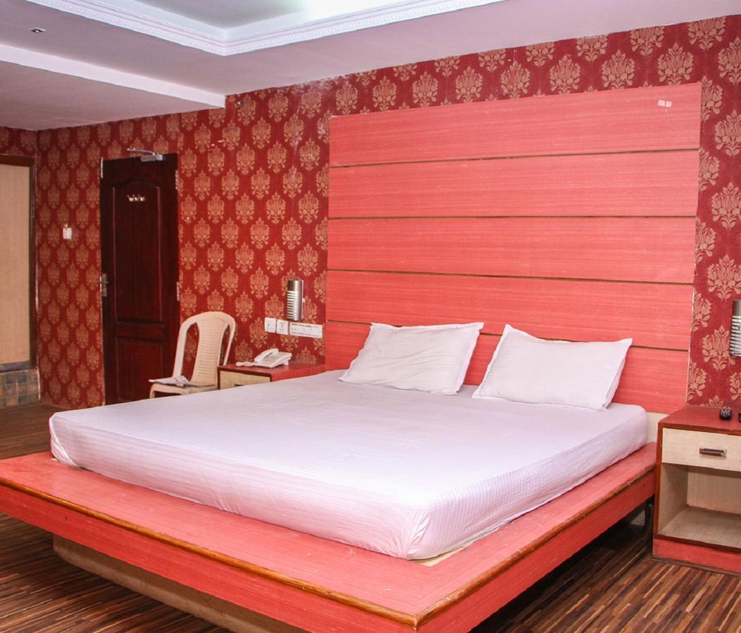Desanthosh Residency Hotel