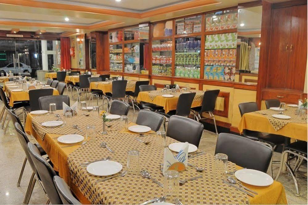 Hotel Ponmariresidency 3*