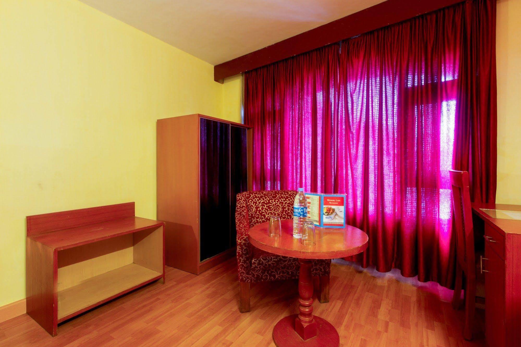 Hotel Fabhotel Khems Shoram Palace Road Ooty