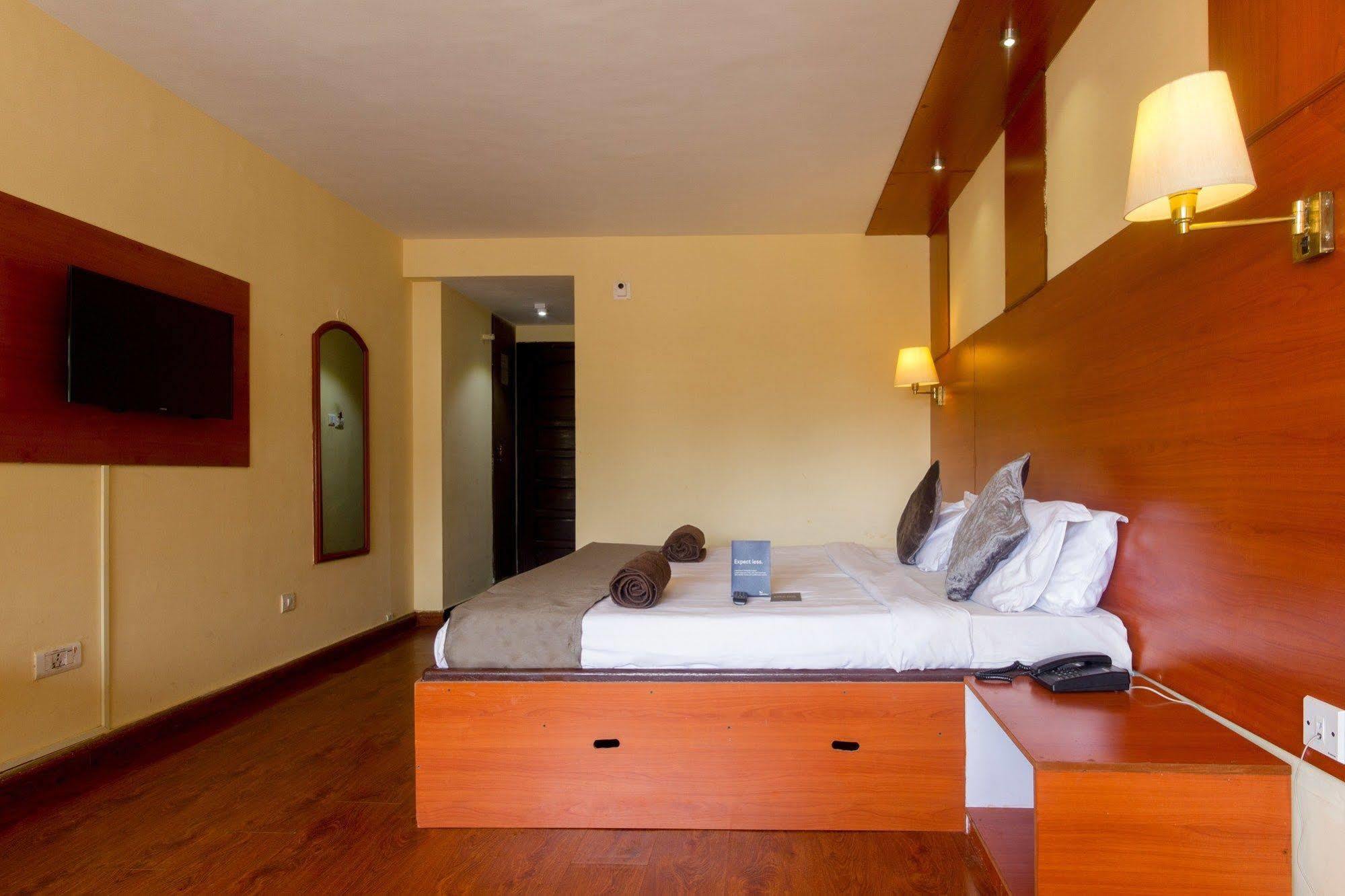 Hotel Fabhotel Khems Shoram Palace Road Ooty