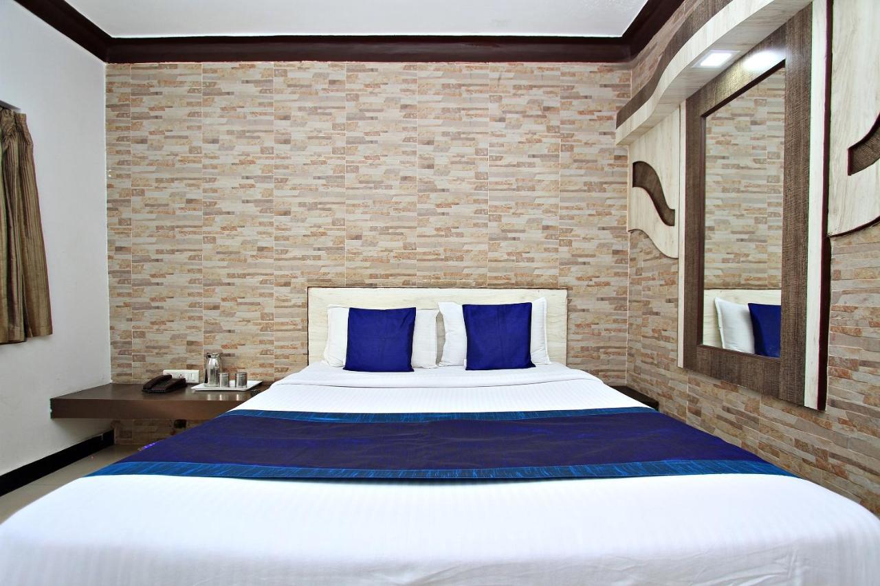 Hotel Pratham International 3*
