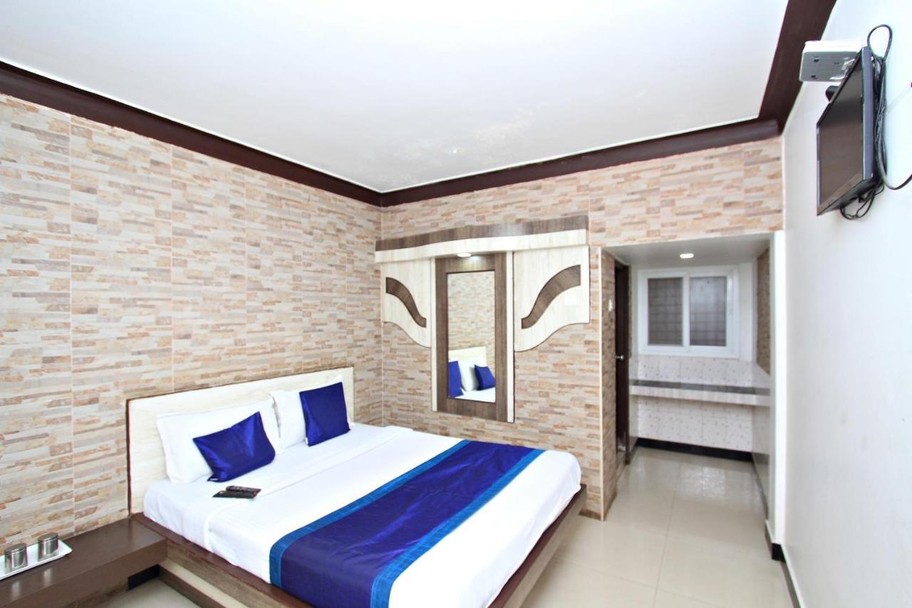Hotel Pratham International