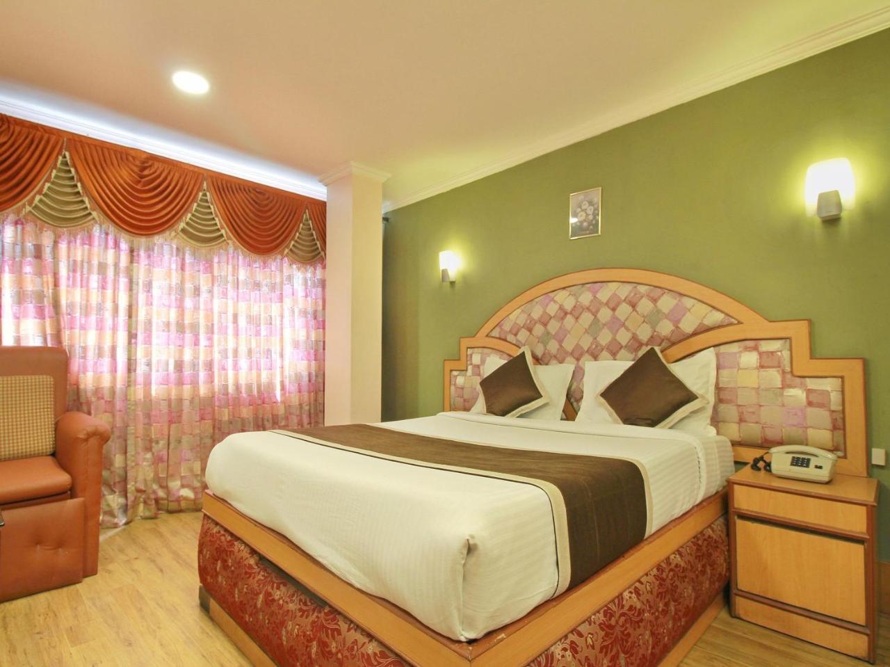 Hotel Oyo 10068 Rathna Ooty