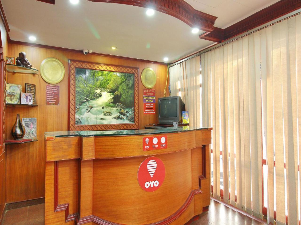Hotel Oyo 10068 Rathna