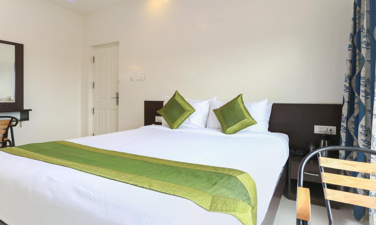 Hotel Treebo Light House, 900 Mtrs From Botanical Garden 3*