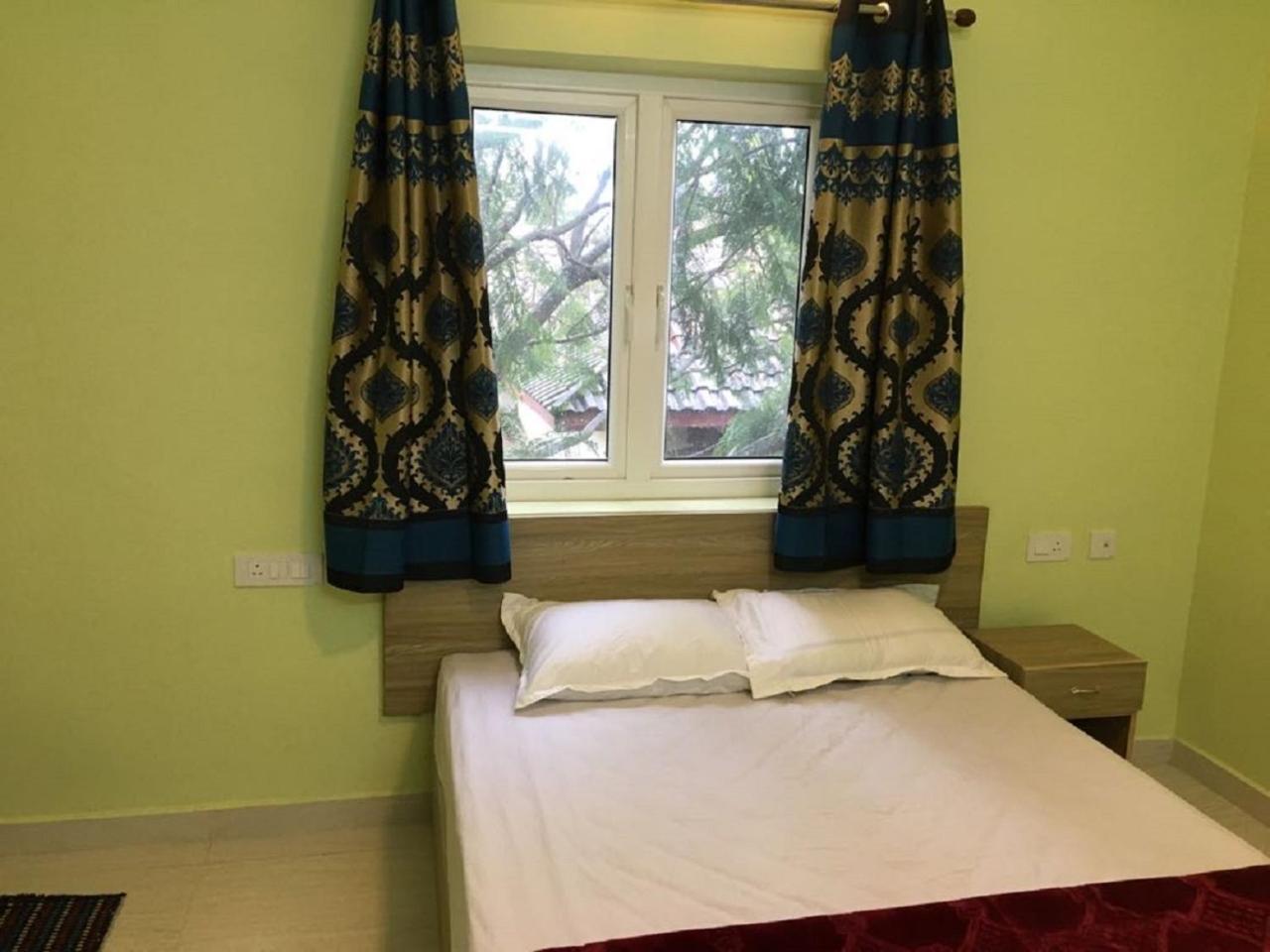 Hotel Praba And