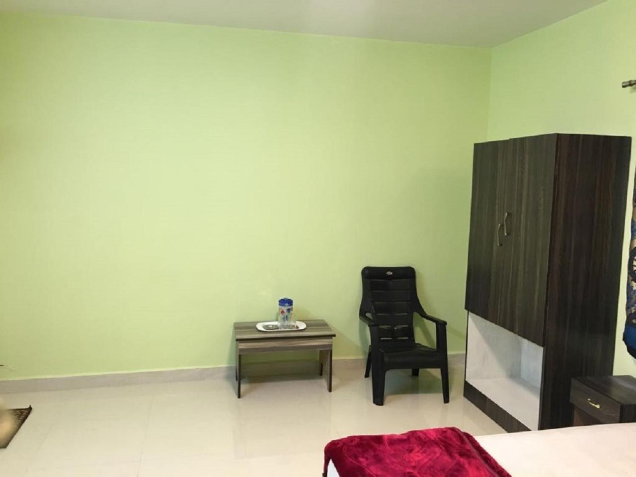 Hotel Praba And