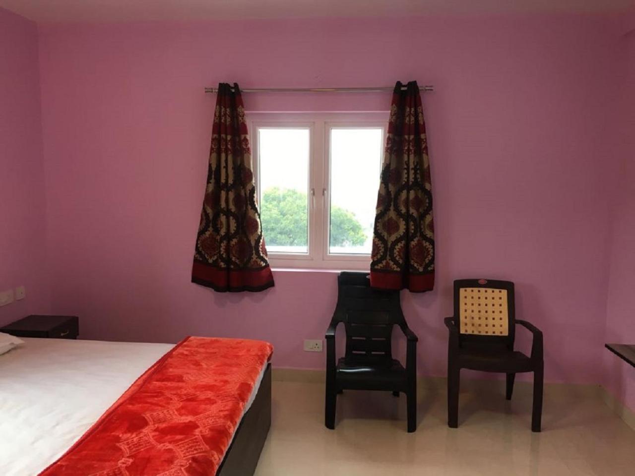 Praba And Hotel