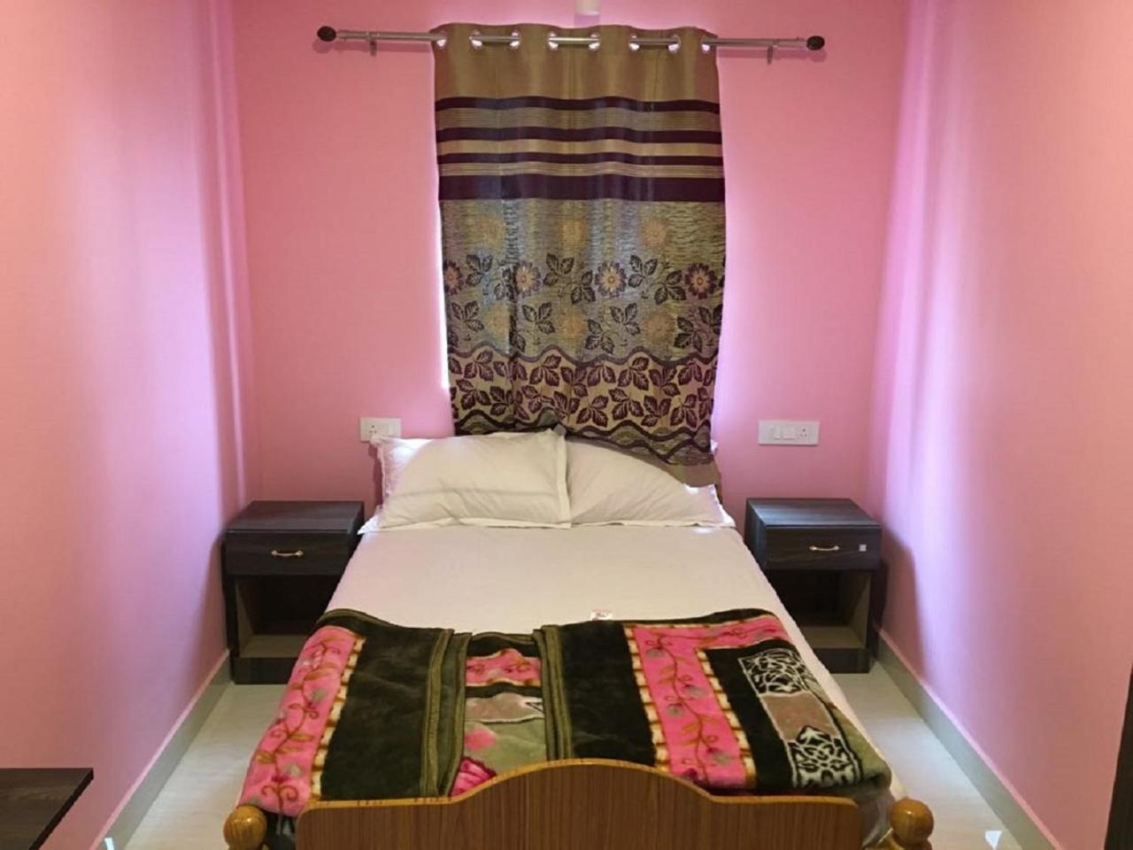 Hotel Praba And