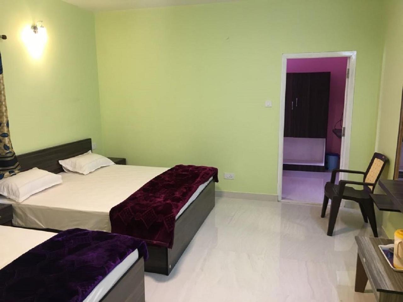 Hotel Praba And 2*