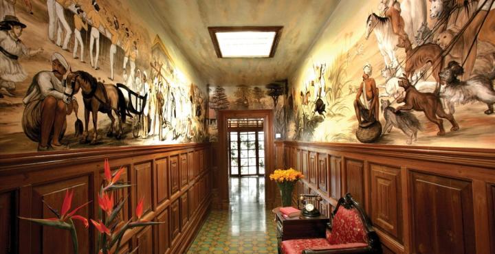 Welcomheritage Fernhills Royal Palace Hotel