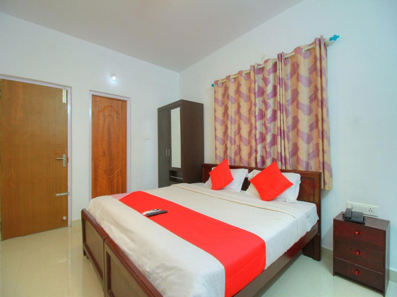 Oyo 15478 Lalana Residency Hotel Ooty