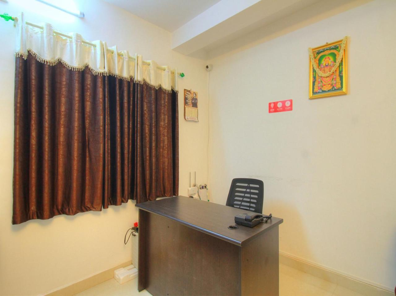 Hotel Oyo 15478 Lalana Residency