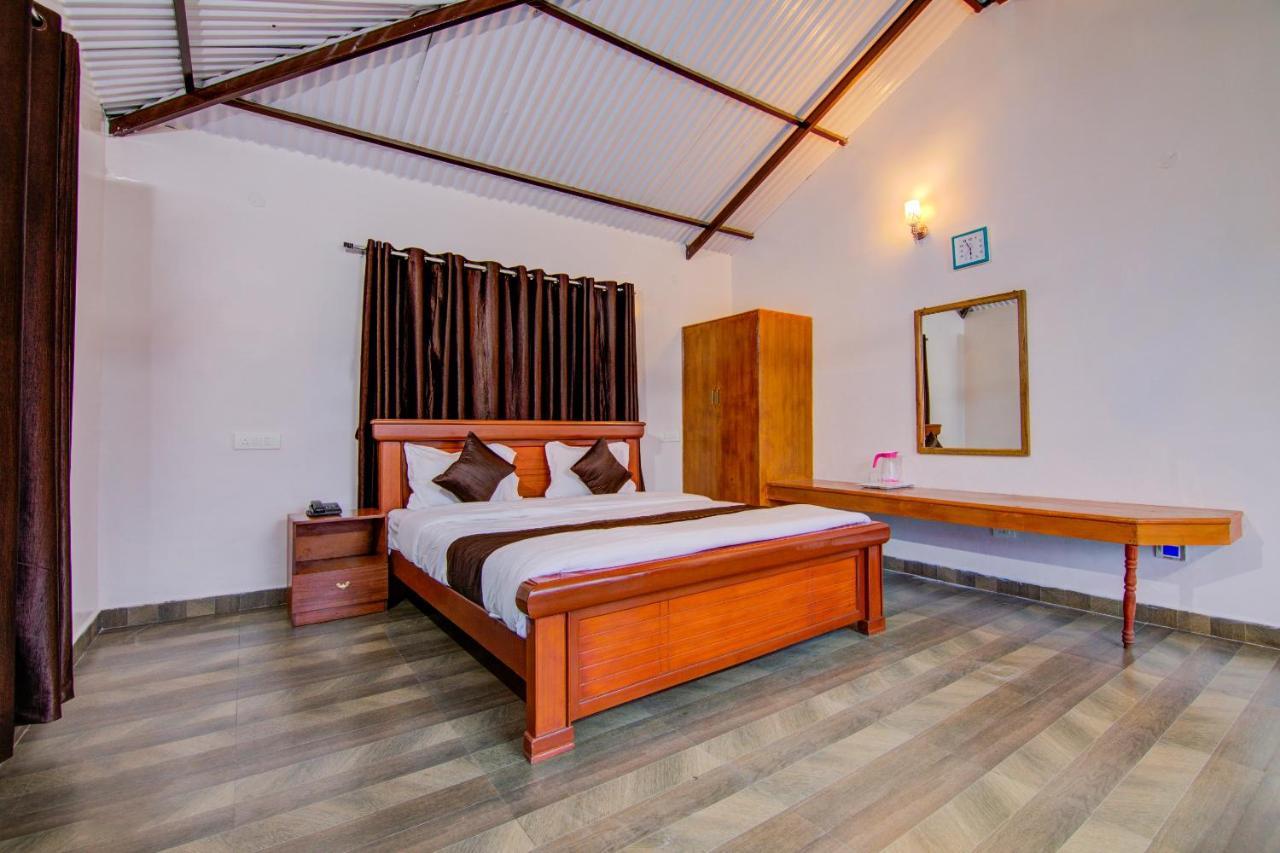 Oyo 19397 Season Hotel