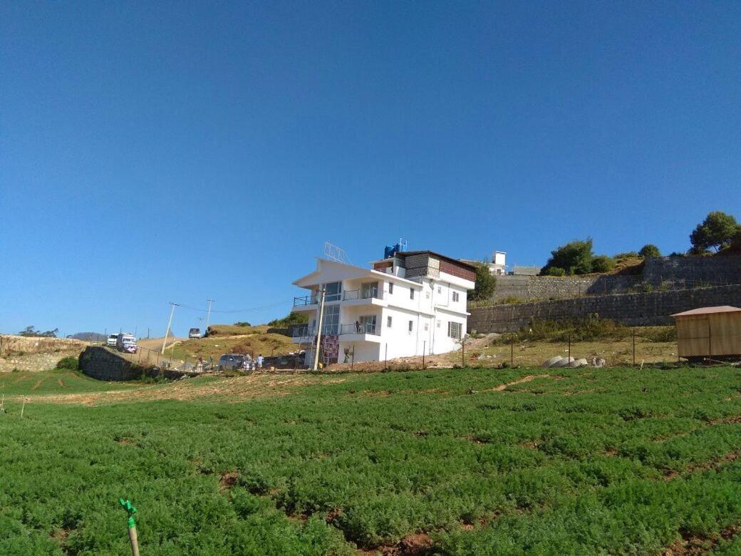 Runs Residency Hotel Ooty