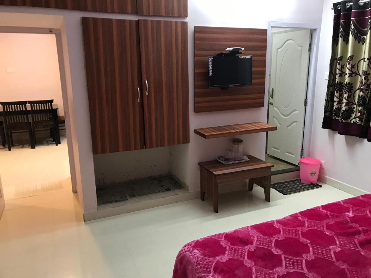 Hotel Praba And 2*