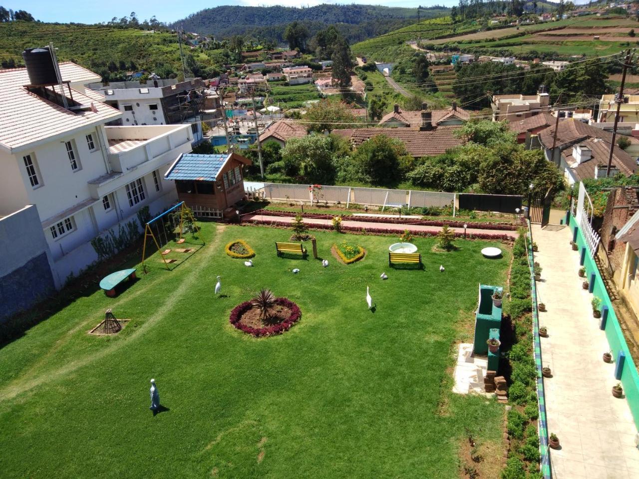 Drizzle Drop Ooty