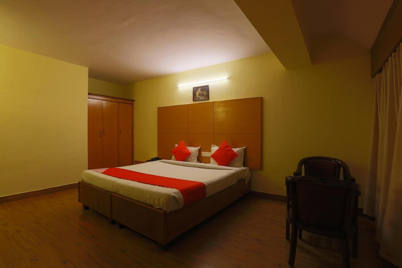 Hotel Oyo 24094 Sun Shine Grand