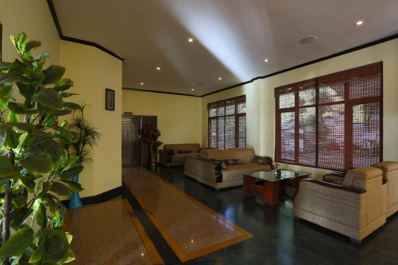 Oyo 24094 Sun Shine Grand 3* Ooty