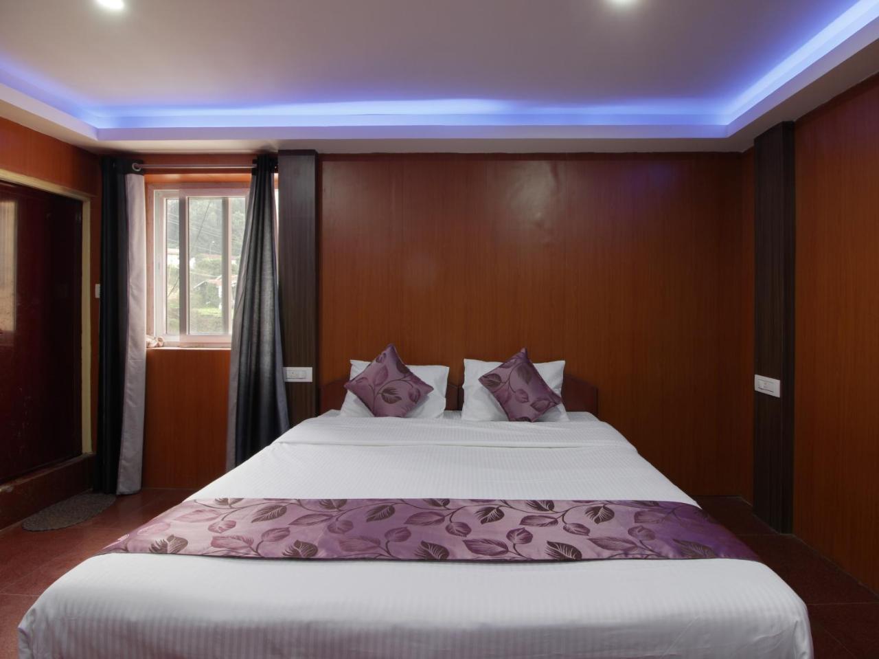 Oyo 22517 Mananya Hotel