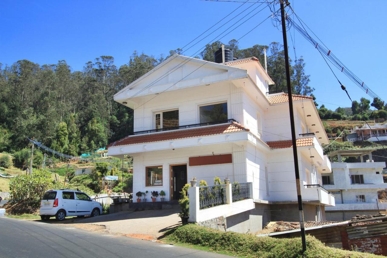 Oyo 5021 Golden Springs Hotel 2*