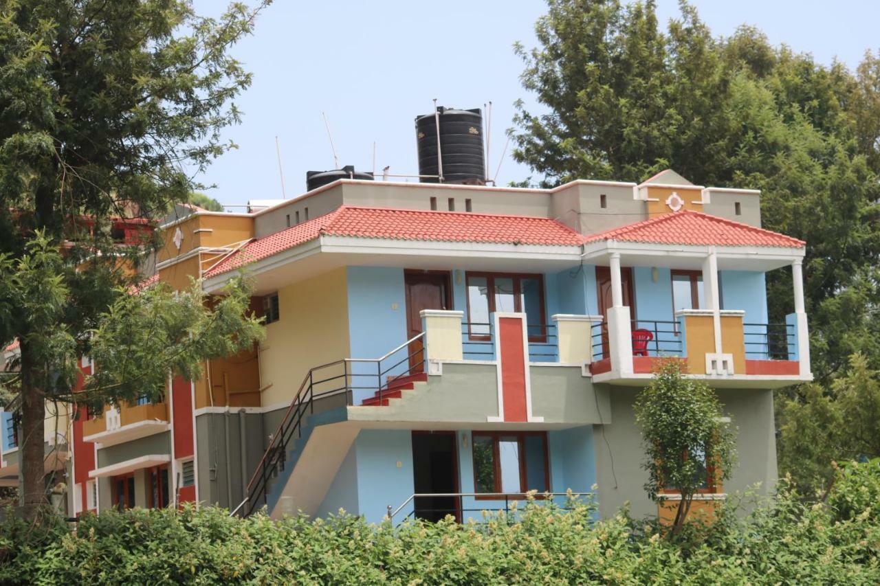 Homestay Rainbow Palace *