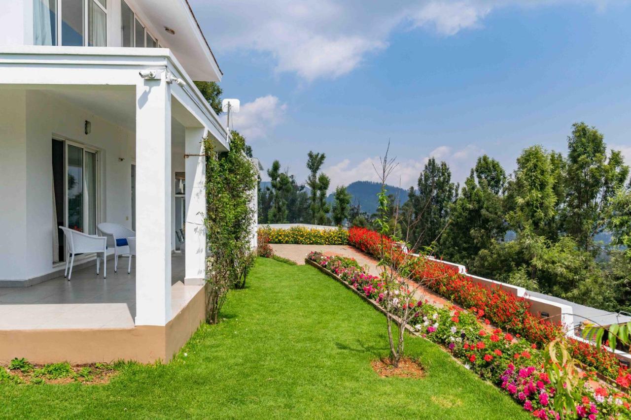 Stayvista At The Lilly With Breakfast Villa