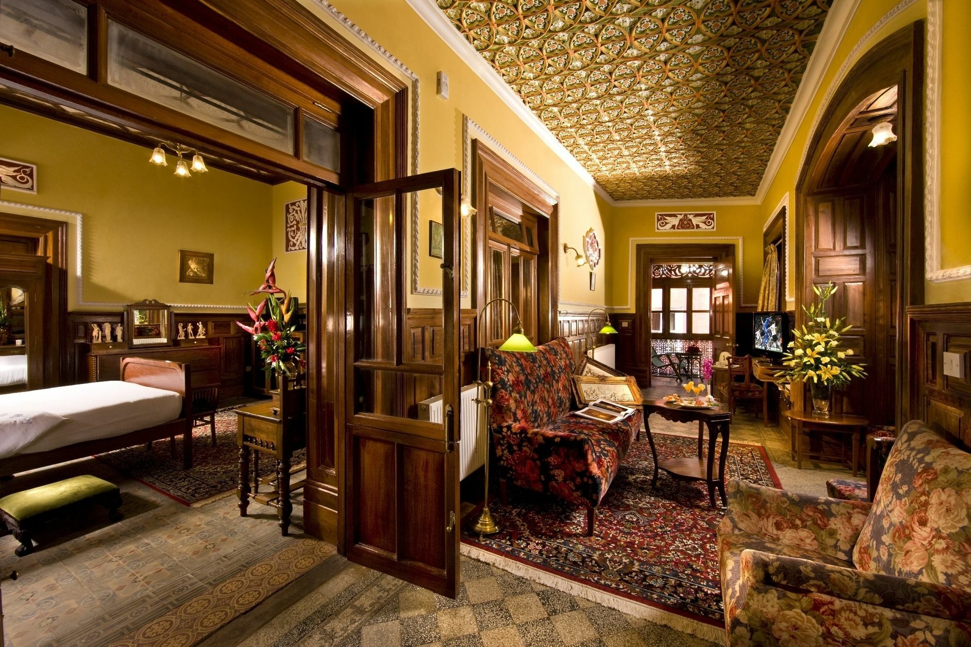 Welcomheritage Fernhills Royal Palace Hotel 3*