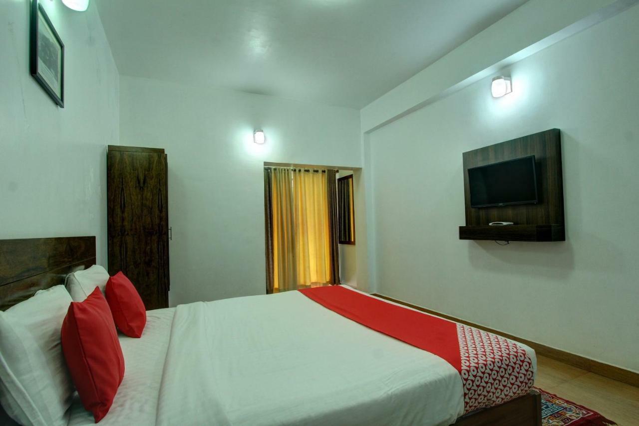 Oyo 1353 The Surya Village 3* Ooty
