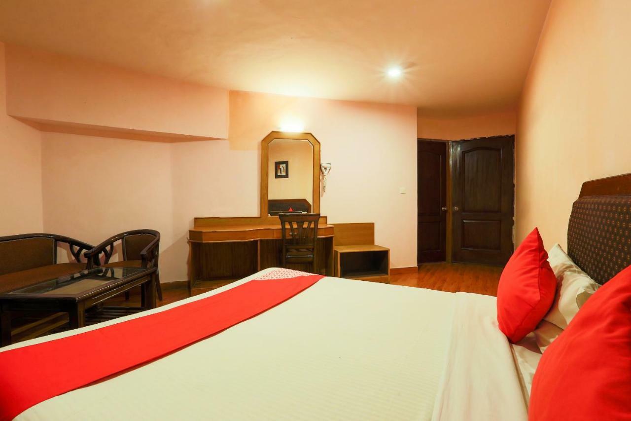 Oyo 24094 Sun Shine Grand Hotel Ooty