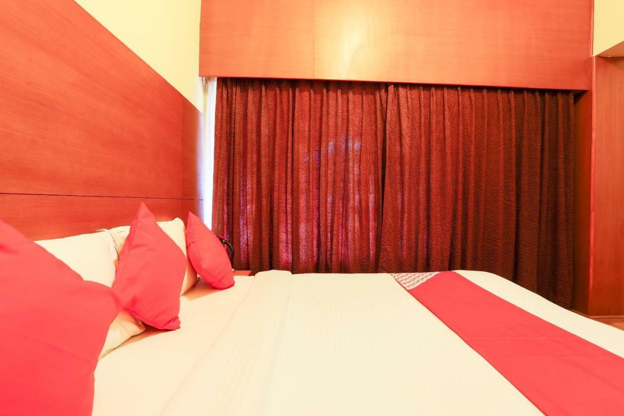 Oyo 24094 Sun Shine Grand 3* Ooty